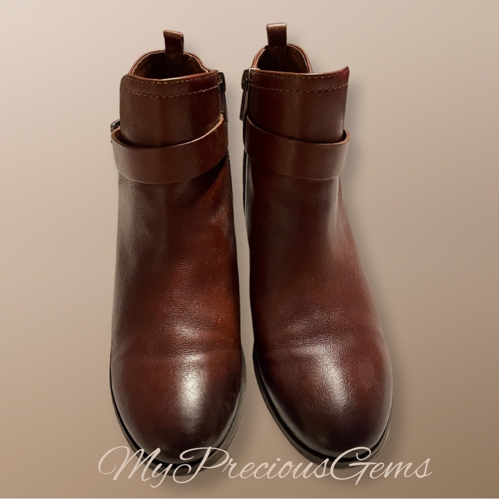 Vince Camuto VP Beamer bootie size 8
